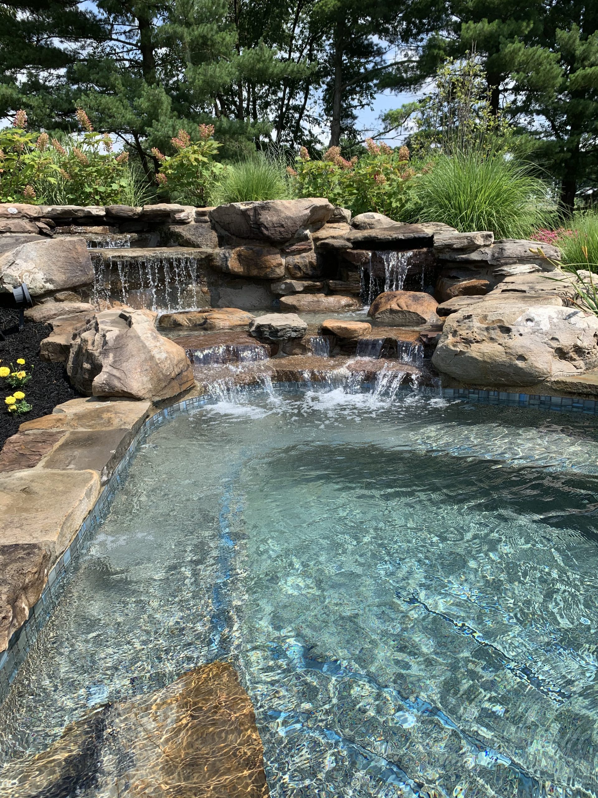 Latest Swimming Pool Waterfalls for Small Space